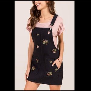 Francesca’s Janessa Embroidered Floral Skirtall